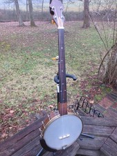 Fretless banjo cervo, saga
