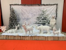 Scenografia Natalizia Soggetti Scenografici Orso Renna Fondale Steccato Albero