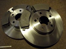 Set dischi e pastiglie freno