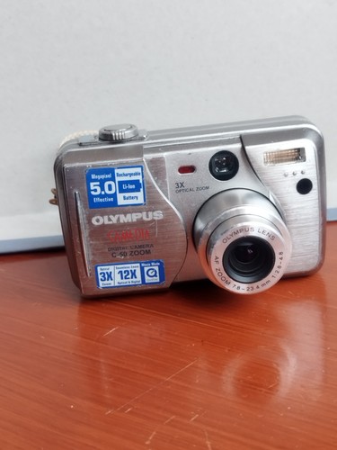 Olympus camedia zoom - camedia,