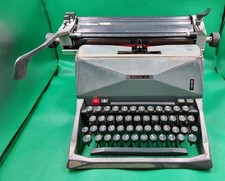 Vintage British Olivetti 82