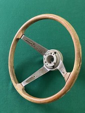 Volante in legno Hellebore