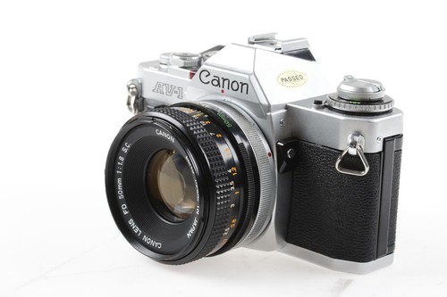 Canon con 50mm f - av-1, f/1.8