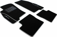 tappeti moquette con ricami