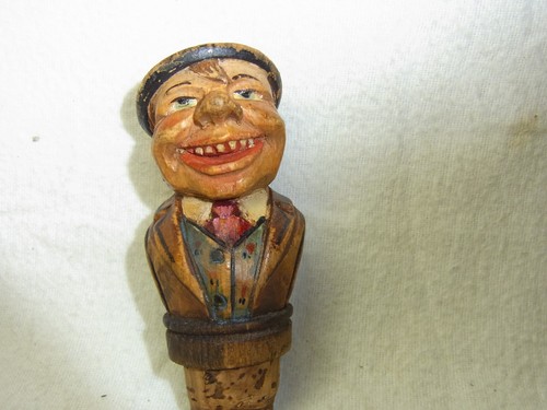 Tappo bottiglia uomo che - , ride