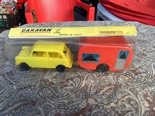 MINI MINOR con CARAVAN       Modellini Apel Plastica