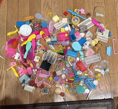 Enorme lotto 215 - enorme, barbie