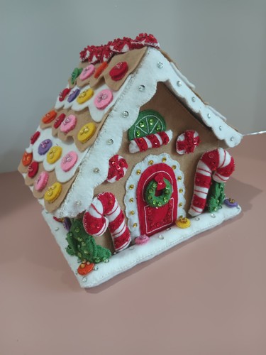 Completed bucilla gingerbread - completed,