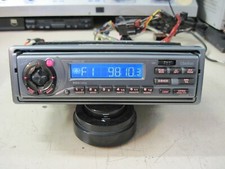 AUTORADIO  CD  MONITOR  CLARION   VRX  613 R       NON FUNZIONANTE