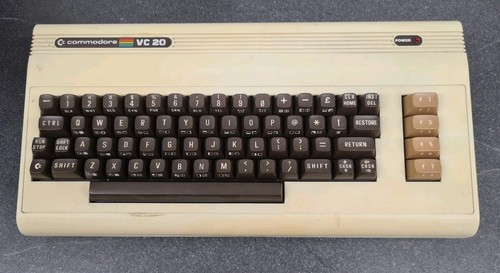 Microcomputer commodore vic - microcomputer,
