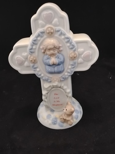 Statuina croce porcellana