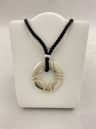Autentica collana con ciondolo