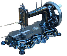 Macchina da cucire a manovella