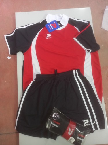 Completino calcio patrick - calcio,