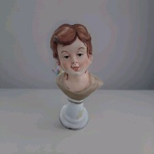 STATUINA  MEZZO BUSTO DI