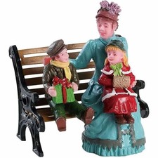 Sitting Together Caddington Village Lemax Cod 82606