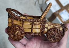 MODELLINO IN LEGNO AUTO D'EPOCA  LEGNO porta fiore contenitore vintage