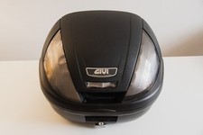 GIVI E370 Nero Tech 39L con piastra monolock