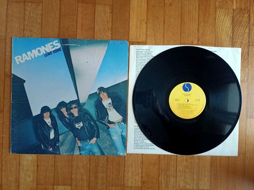 Ramones leave home - –, 1977