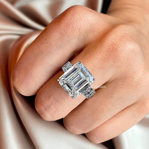 Anello con diamanti taglio