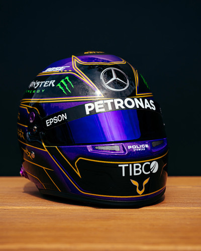 Mano lewis hamilton - in,