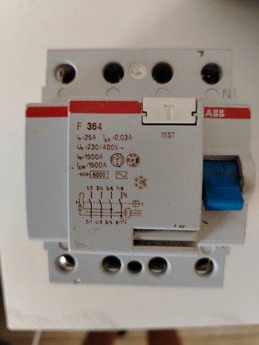Interruttore differenziale abb - interruttore,