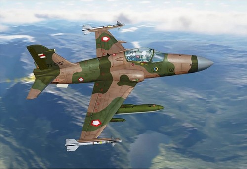 Models 7252 light fighter - 7252,