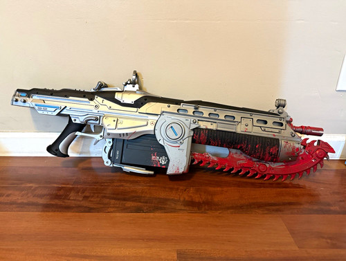 Neca gears war lancer - neca,