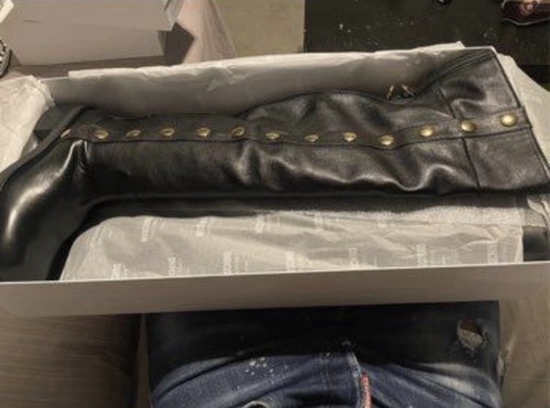 Botte détail clou - botte, a