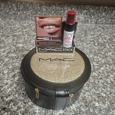 MAC Cosmetics Round Shimmer