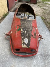 Auto elettrica latta - in,