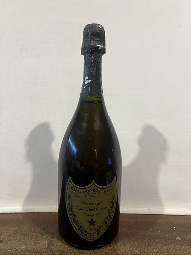 Moët chandon dom - chandon, —