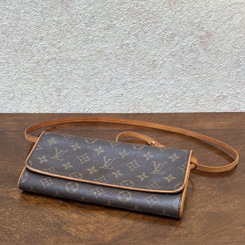 Louis vuitton monogram - louis,