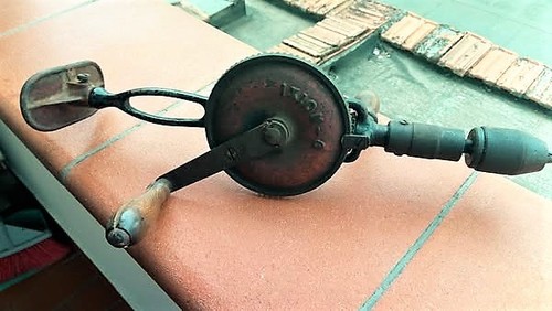 Vecchio trapano colonna - vecchio,