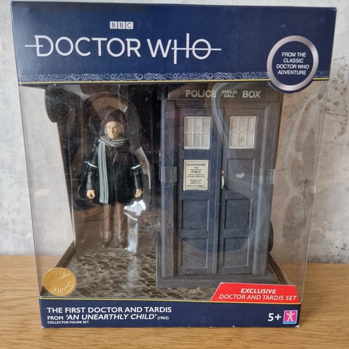 First doctor who and tardis - tardis, an