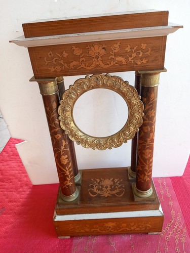 Jolie corps pendule - de,