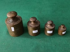 LOTTO 4 VECCHI PESI TONDI IN OTTONE BRONZO DA 2 kg a 200 GRAMMI ANNI '50. CZ74