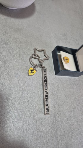 Portachiave spilla ferrari - portachiave,