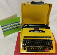 ANTICA MACCHINA DA SCRIVERE BROTHER PORTATILE"Deluxe 760 TR"  funzionante 
