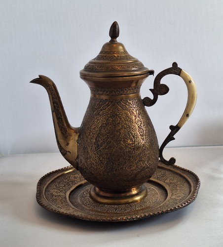 Antica caffettiera teiera