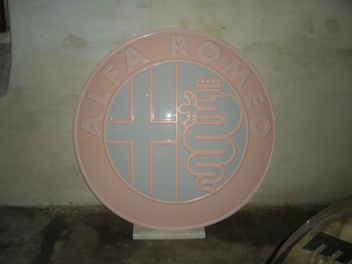 Alfa romeo insegna - romeo,