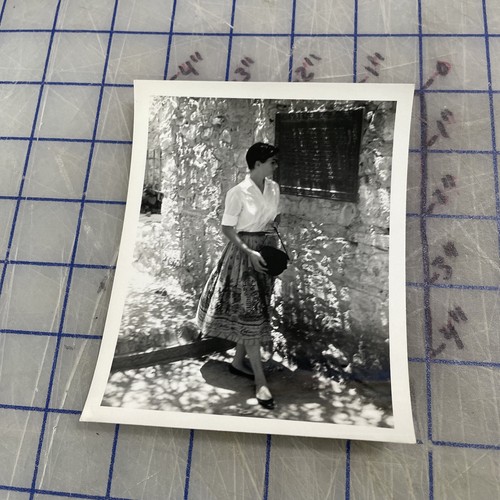 Alamo anni donna attraente - 50,