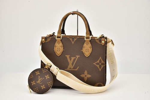Borsa tracolla louis vuitton - a,