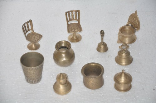 Vecchio ottone fatto a - pc,