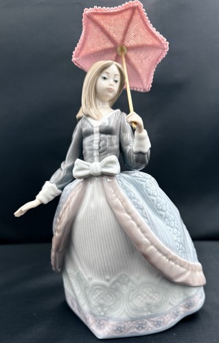 Lladro daisa figurine 1983 - daisa,