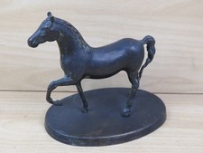 vecchio SOPRAMMOBILE CAVALLO STATUETTA IN OTTONE statua miniatura vintage di