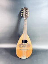 Strumento etnico mandolino a 8