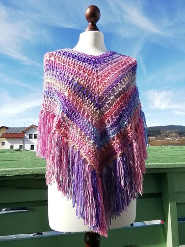 Poncho all uncinetto - poncho,