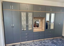 Nuovissimo armadio mobiletto massiccio 12ft6 con scatole superiori, montaggio GRATIS ❤️