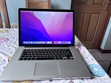 MacBook Pro 15" Retina metà
